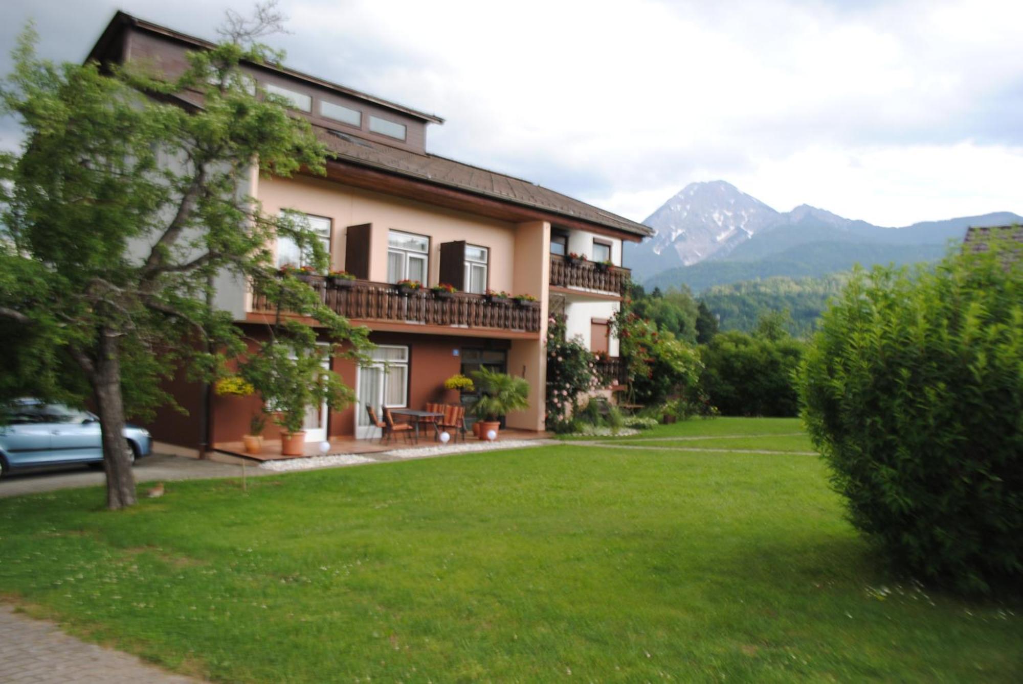 Ferienhaus Michor Latschach ober dem Faakersee Zewnętrze zdjęcie